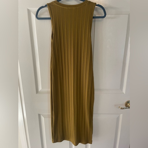 Nine West Sleeveless Mustard Midi Dress - Picture 3 of 3